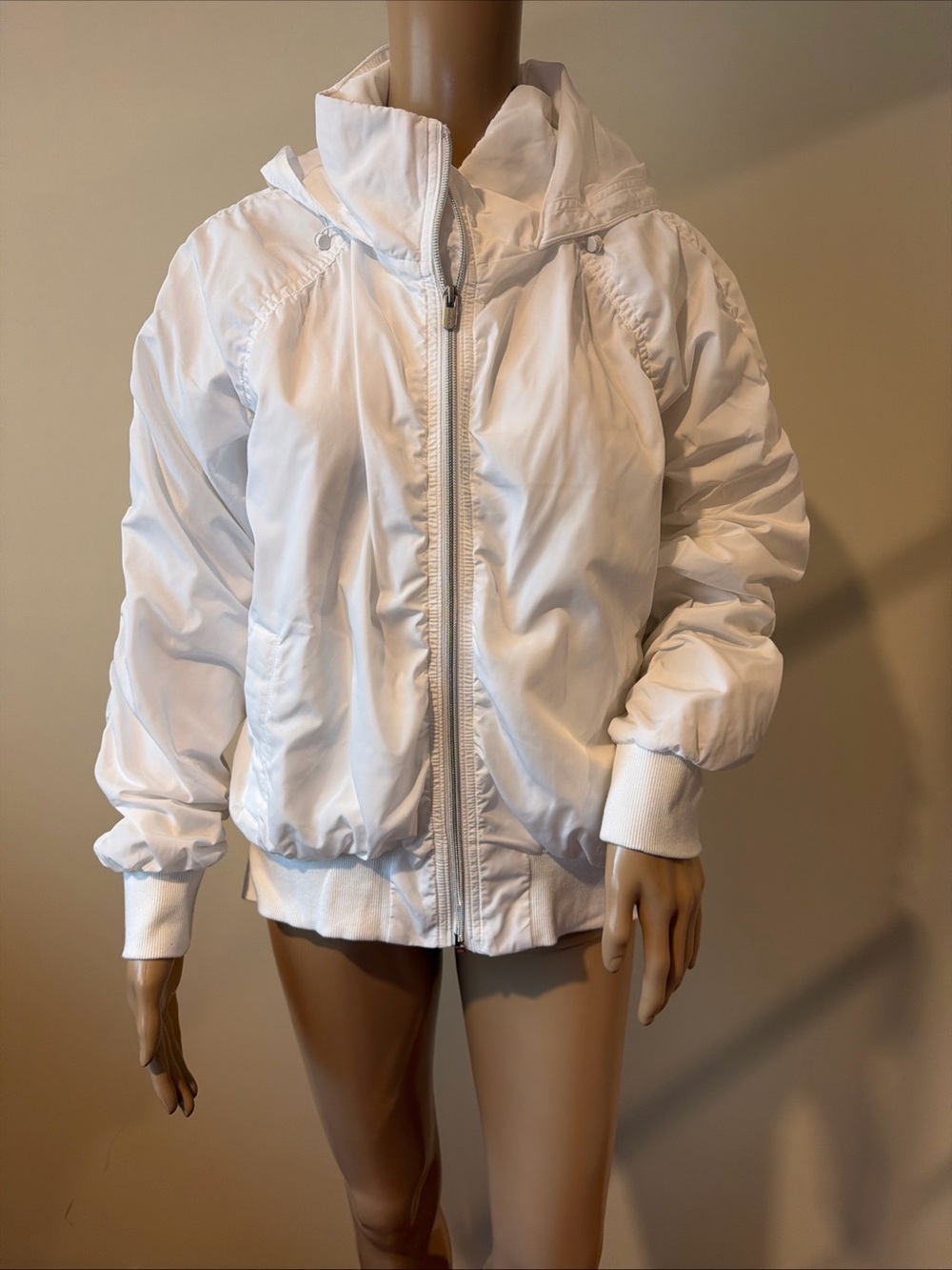 Athleta Jetset Women's White Hooded Zip-Up Puffer Jacket Size M